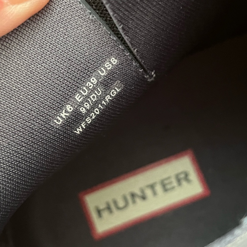 Hunter Black Quilted Ankle Boots NWOT Sz8 - Picture 6 of 7